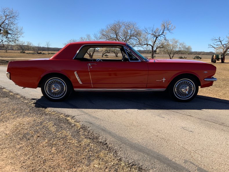 1965 FORD MUSTANG