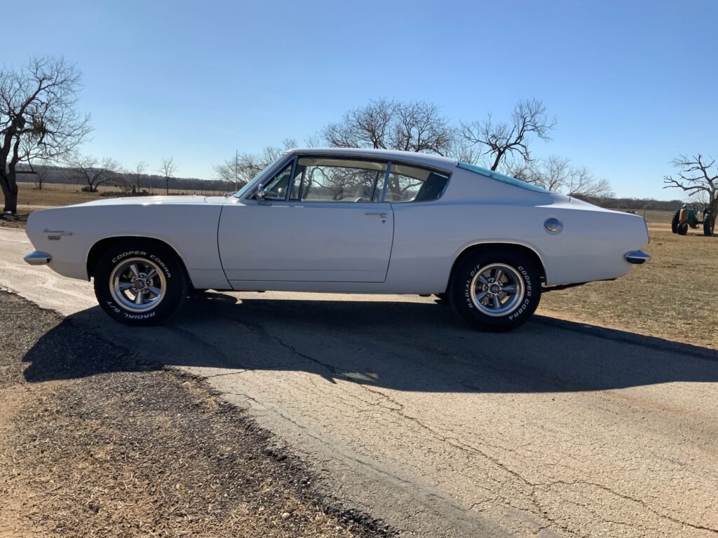 1967 PLYMOUTH BARRACUDA